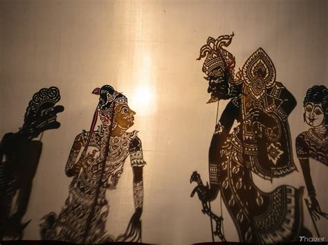  Nang Talung: A Hilarious Tale of Talking Shadow Puppets and Mischievous Monkeys from 12th Century Thailand!